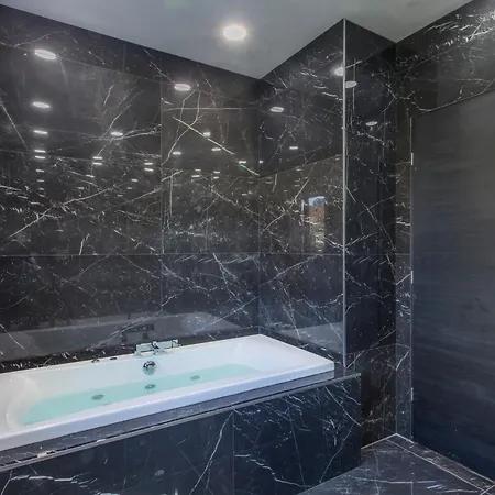 By Interhome Vakantiehuis Les Lecques
