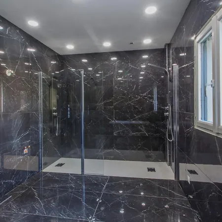 By Interhome 度假居 *